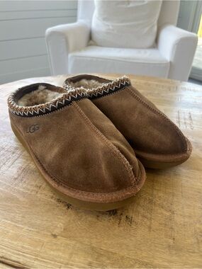 Ugg Tasman Slipper Women’s SZ 9